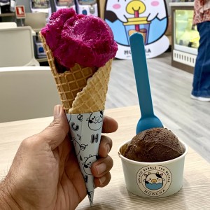 Cono de Pitaya y Vasito de Dark Chocolate. Super deliciosos.