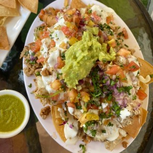 Nachos Premium (con chuleta y pollo)