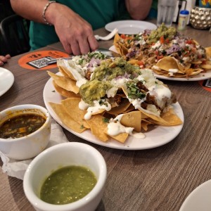 Nachos Birria y Nachos Premium