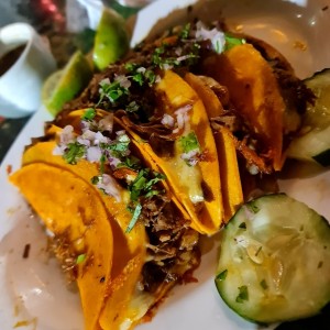 Quesatacos de birria