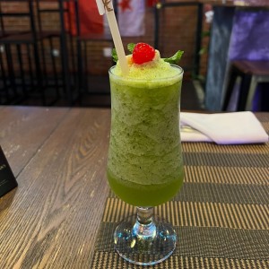 Limonada con hierba buena