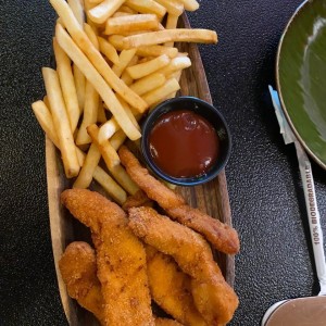 Dedos de Pollo con Papas Fritas