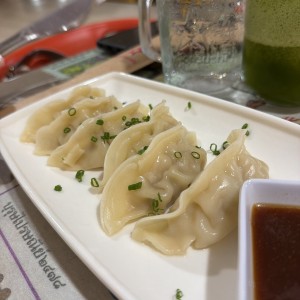 Gyozas Mixtas (3 de pollo+3 de cerdo)