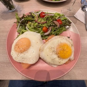 Huevos benedictinos