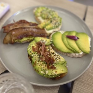 Entrada con aguacate