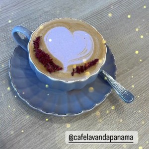latte de lavanda