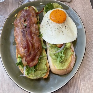 Avocado toast
