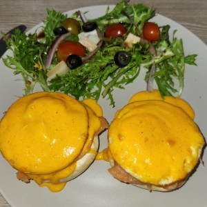 Eggs Benedict