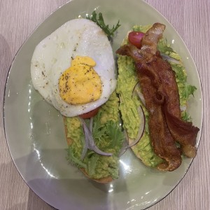 Brunch - opcion avocado toast