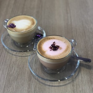Cappuccino y lavanda latte