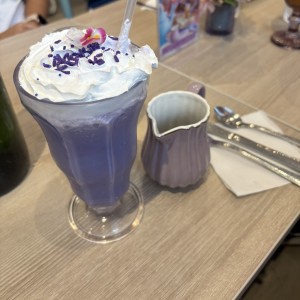 Ice lavander latte 