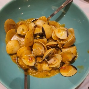 Almejas al Ajillo o Napolitanas