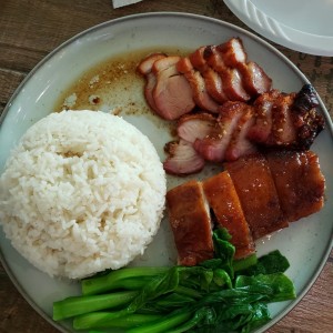 Tres Carnes con Arroz