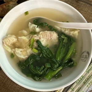 Sopa de wanton