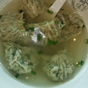 Sopa de dumplings