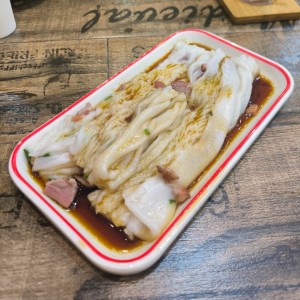 Chon fun de puerco asado