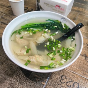 Sopa de wanton sin fideos 