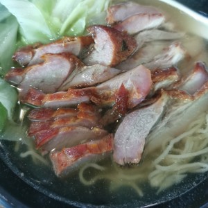 Sopa de puerco asado