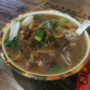 Fideo con puerco