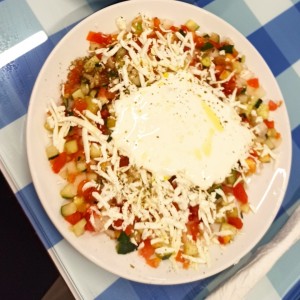 Ladopsomo con satziki