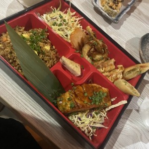 Bento Box - Teriyaki Salmon Set