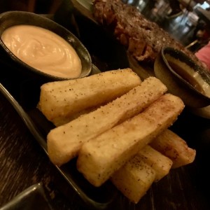 Robata Farm - Papas Trufadas Confitadas