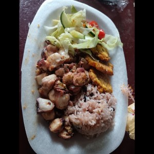 ALMUERZOS - Pulpo al ajillo