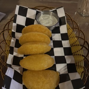 Empanitas de ropa vieja