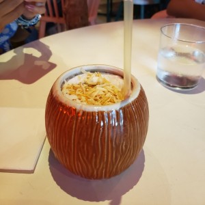 Bebida con alcohol a base de coco
