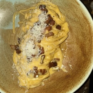 Rigatoni alla Carbonara Madre