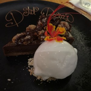 Brownie con helado