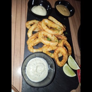 CALAMARES