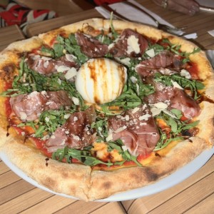 Pizza burratta 
