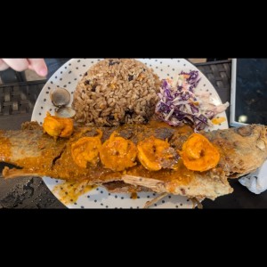 Pescado Entera a la Reina