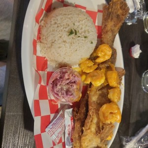 pescado entero a la reina