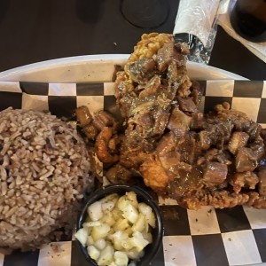 Filete a lo macho con arroz con coco