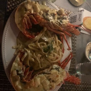 Langosta con fettuccini 