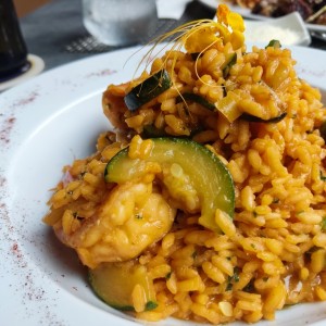 Risotto de langostinos y zucchini