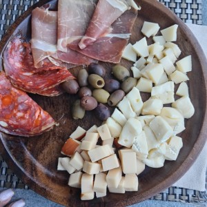 Tabla de quesos y carne 