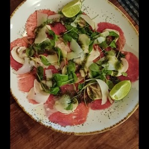 ENTRADAS - Carpaccio de Res