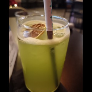 Limonada con Hierbabuena