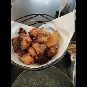 ENTRADAS - CHICHARRONES