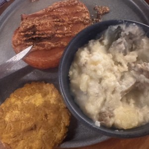 CHICHARRÓN ENROSCADO