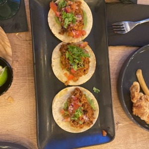 POSTRES - TACOS DE CHEESCAKE