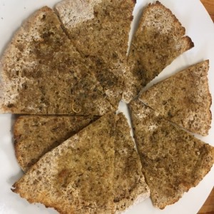 Pan pita integral con aceite de oliva