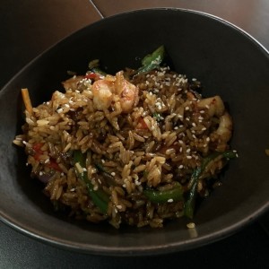 Arroz Salteado de Carne, Pollo, Camarones