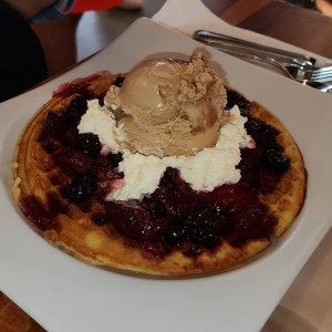 Waffle frutos del bosque