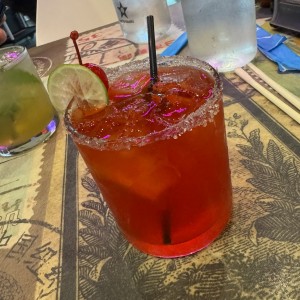 Coctel sake cramberry