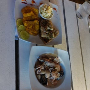 Filete de Pescado con salsa blanca
