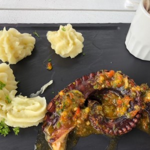 Pulpo - Pulpo al Ajillo